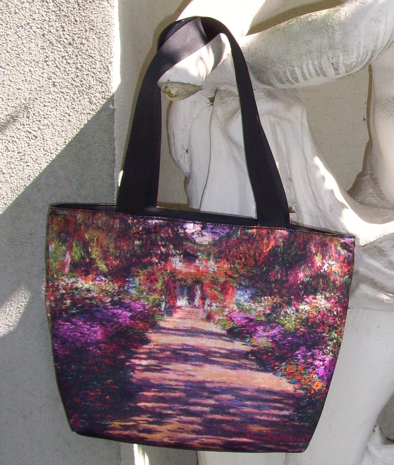 Claude Monet black Tote bag